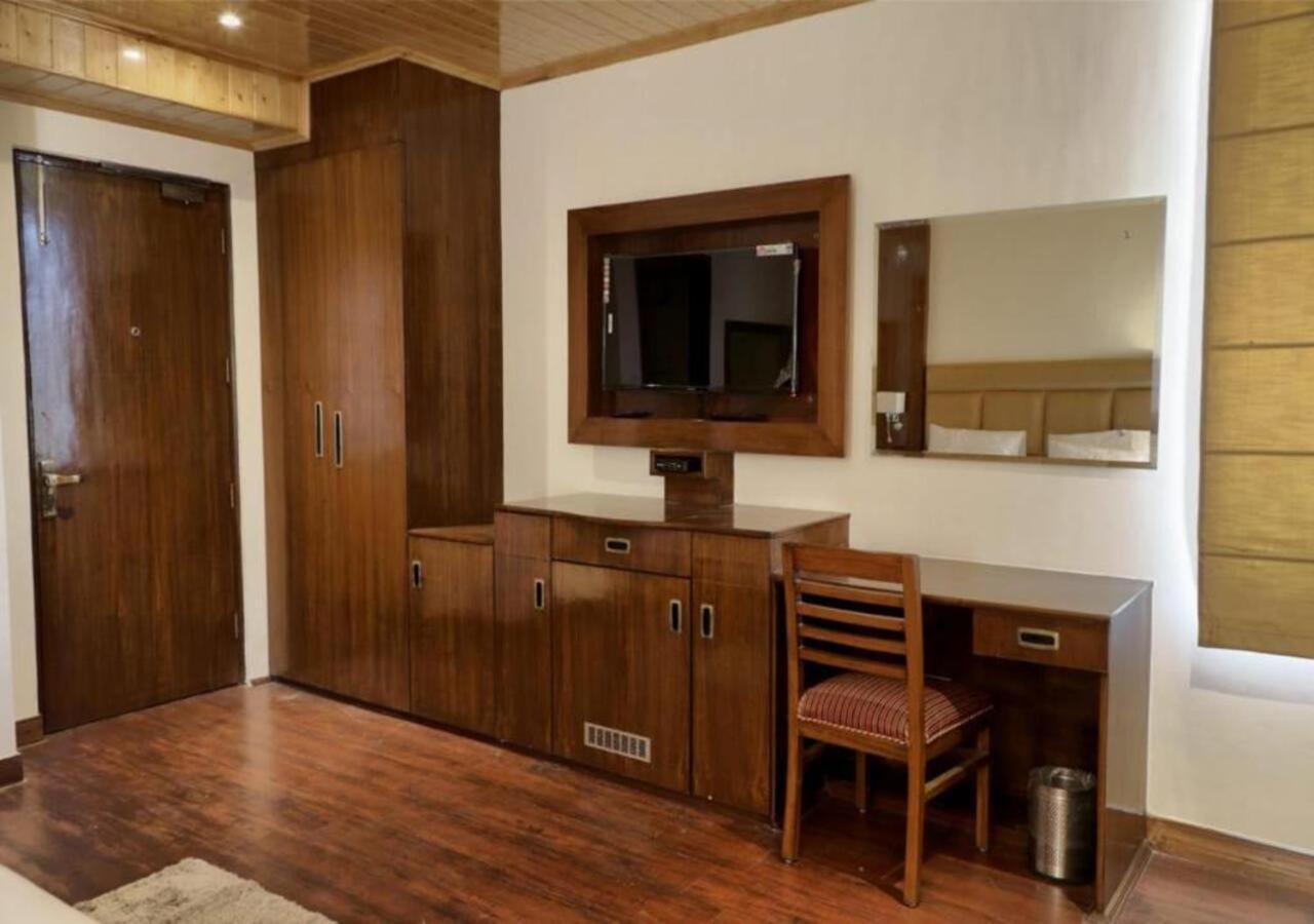 The Alpine Retreat Hotel Shimla Exterior photo